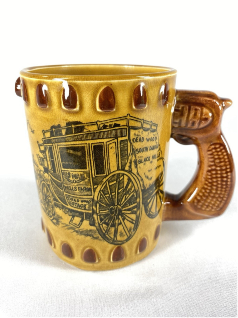 Vintage Deadwood SD Black Hills Wells Fargo Stagecoach Pistol Handle Coffee Mug
